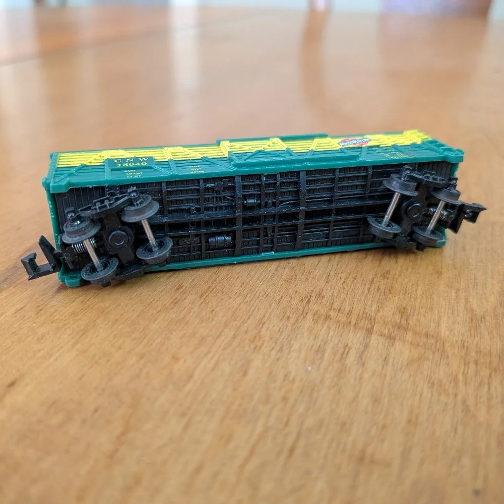 N Scale Train Freight Cars - Picture 5 of 7